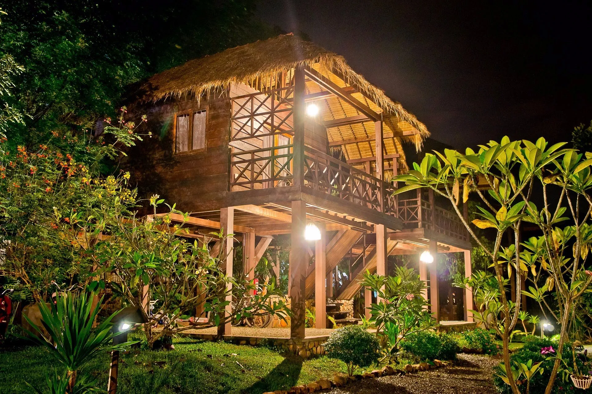 Elevated Traditional Wooden Bungalow – Khmer Hands, Kep