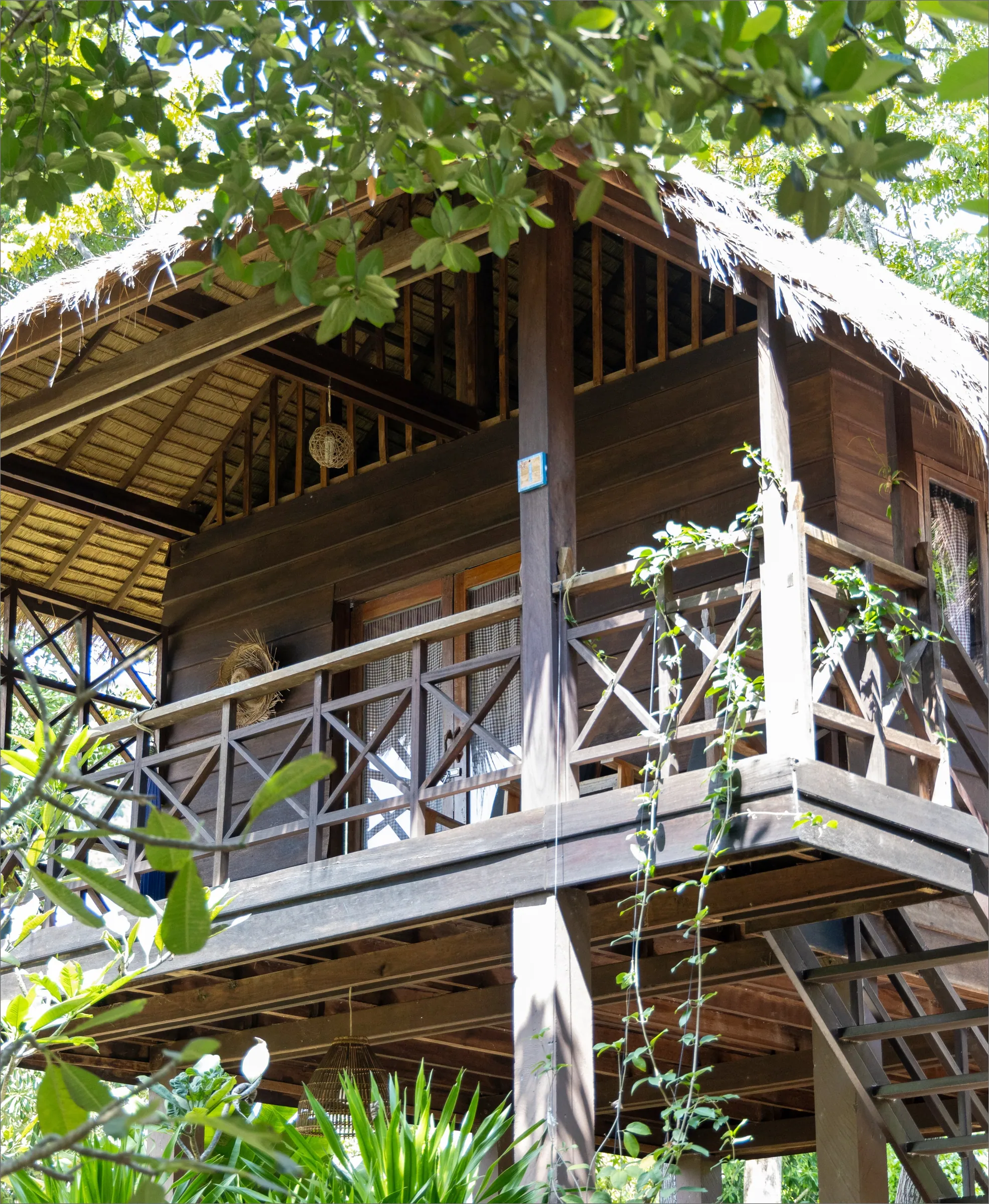 Elevated Traditional Wooden Bungalow – Khmer Hands, Kep